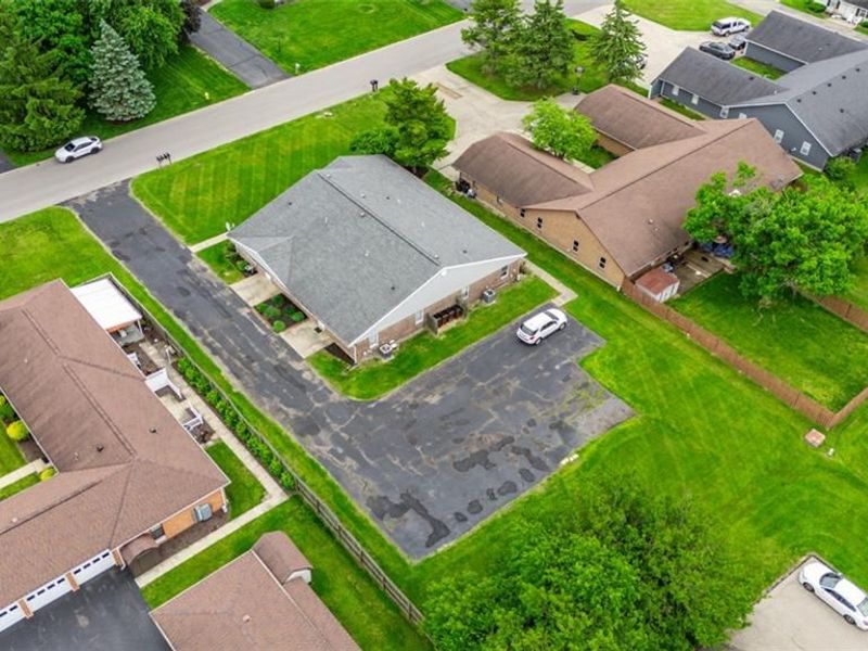 7709 Essington Circle, Washington Township, OH 45459 Photo 5