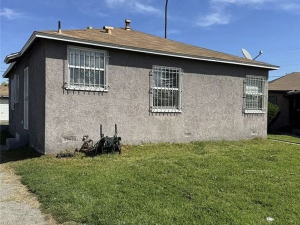 713 E Cocoa, Compton, CA 90221