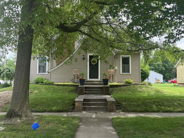 403 N Wayne Street, North Manchester, IN 46962
