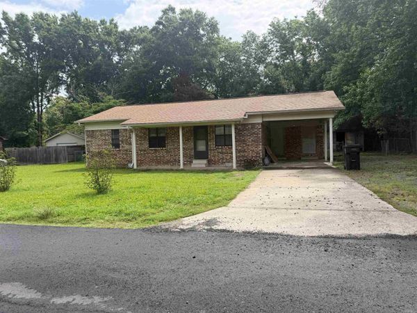 22 Kirkland Street , Ward, AR 72176