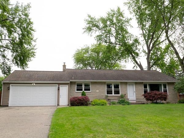 216 Larkspur Avenue, Portage, MI 49002