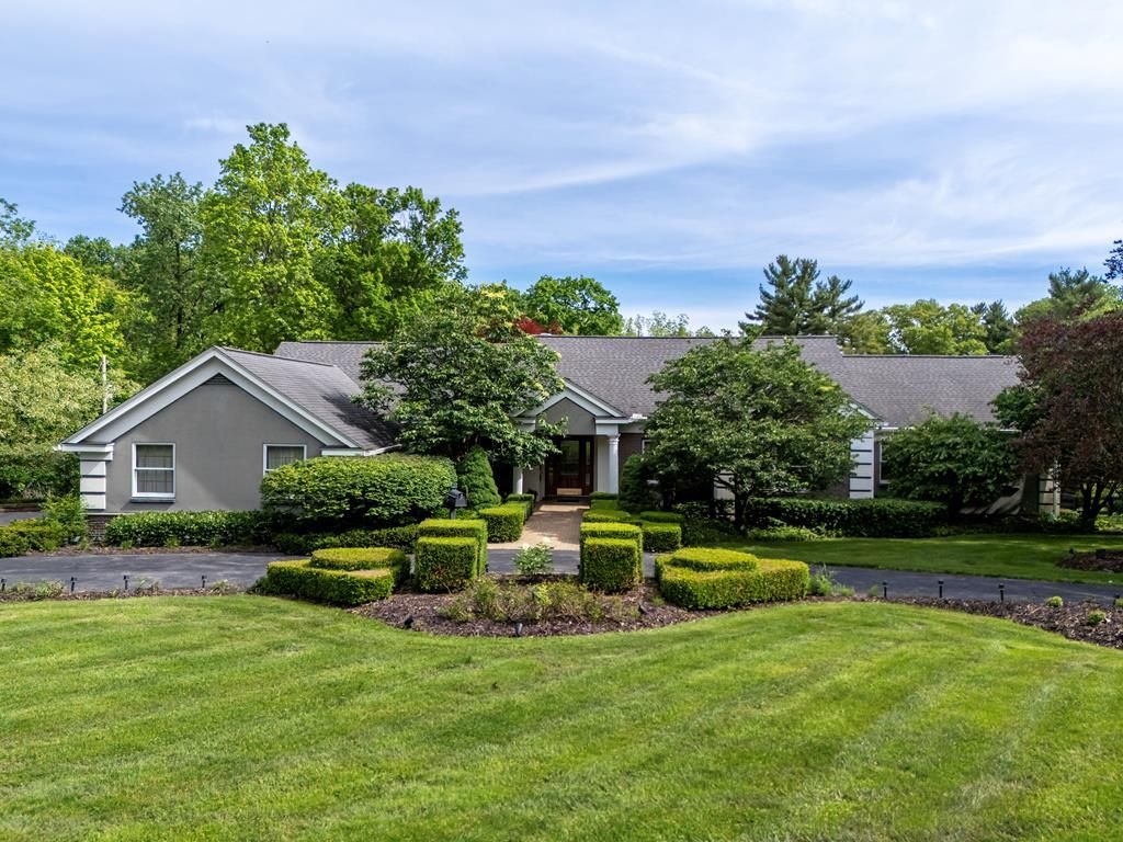 330 North Countryside Drive, Ashland, OH 44805 Main Photo