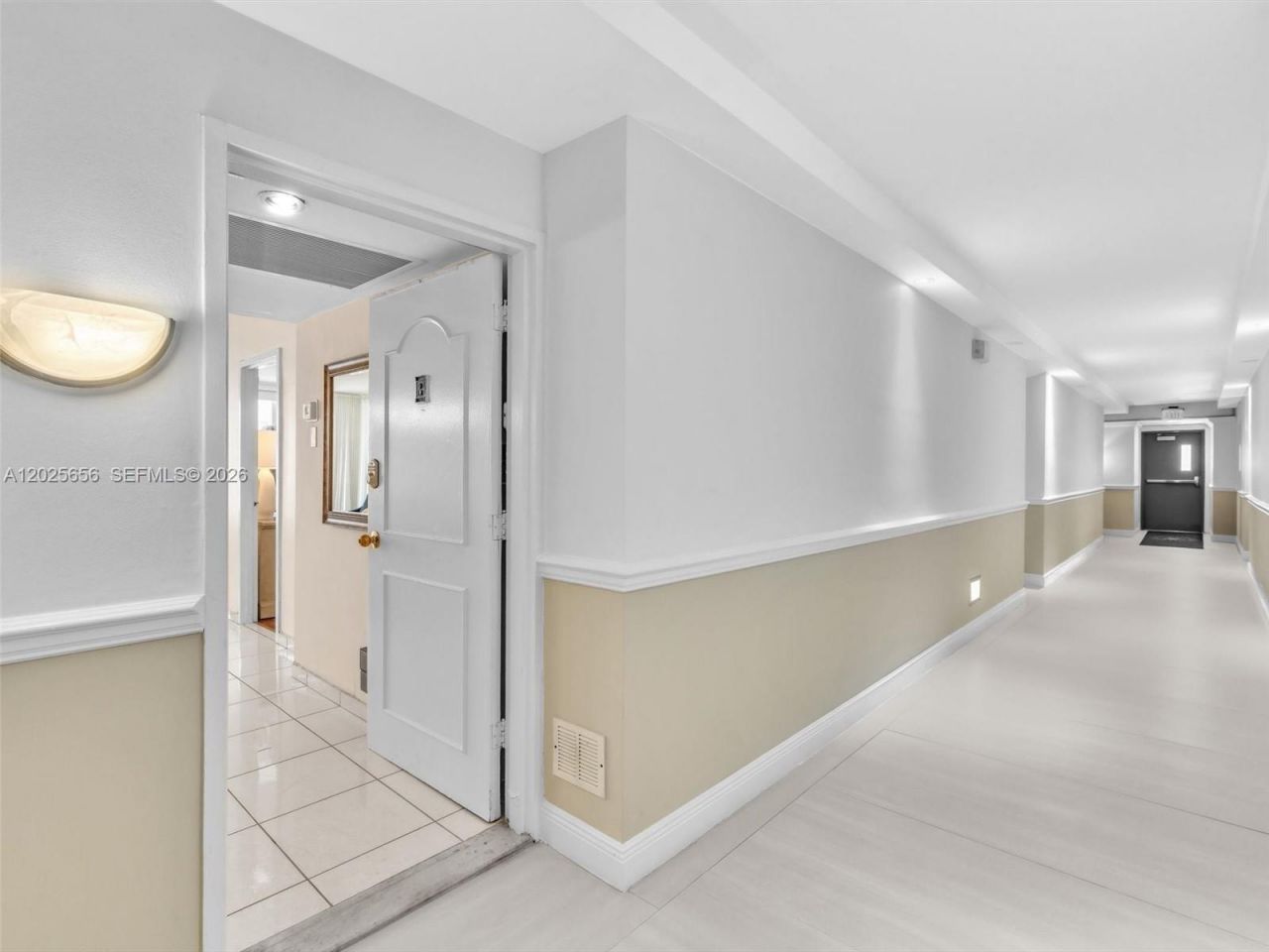 5401 Collins Ave, Unit 107, Miami Beach, FL 33140 Photo