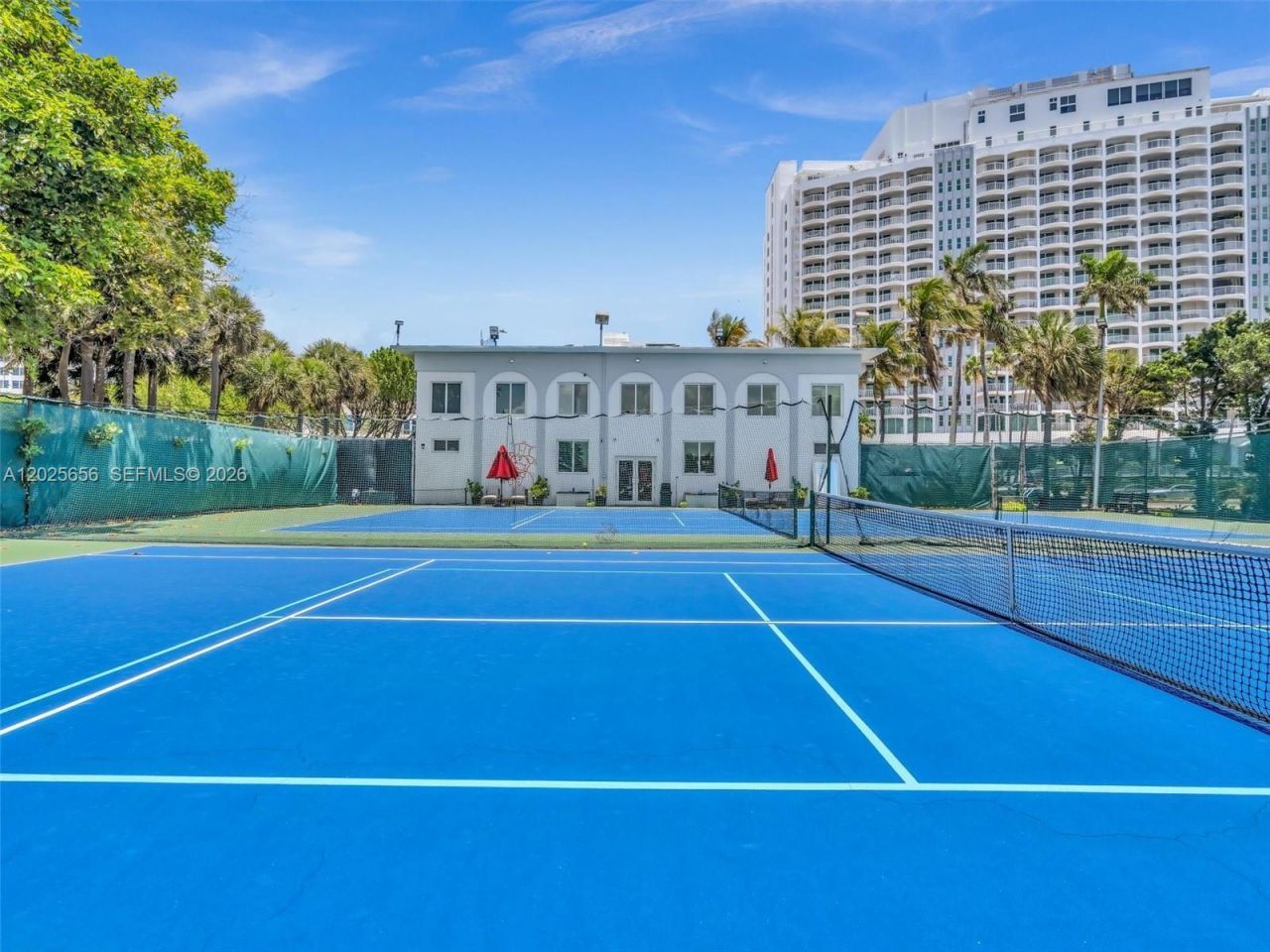 5401 Collins Ave, Unit 107, Miami Beach, FL 33140 Photo