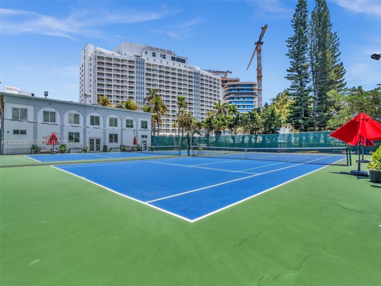5401 Collins Ave, Unit 107, Miami Beach, FL 33140 Photo