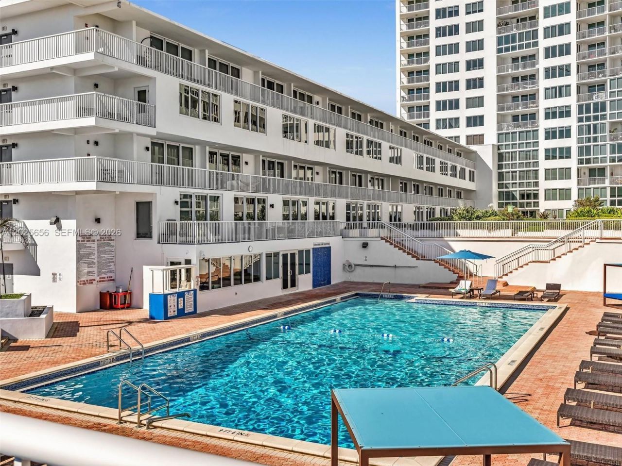 5401 Collins Ave, Unit 107, Miami Beach, FL 33140 Photo