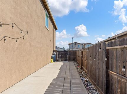 9518 Bryan Hall Way, Elk Grove, CA 95624 Photo