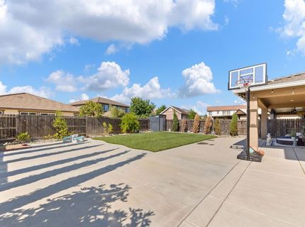 9518 Bryan Hall Way, Elk Grove, CA 95624 Photo