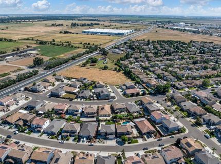 9518 Bryan Hall Way, Elk Grove, CA 95624 Photo