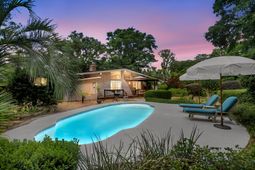 850 Montgomery Road photo 4