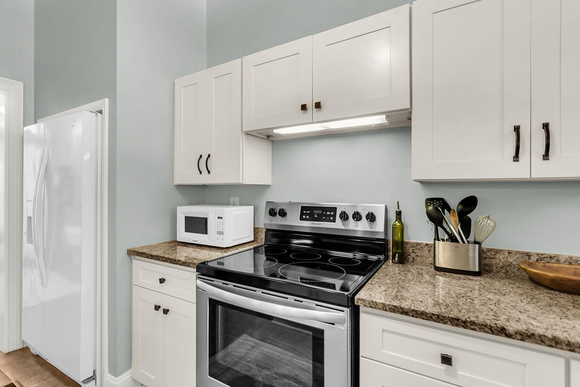 850 Montgomery Road Photo 60