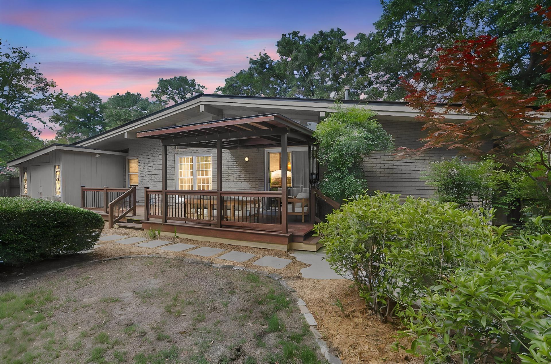 850 Montgomery Road Photo 9