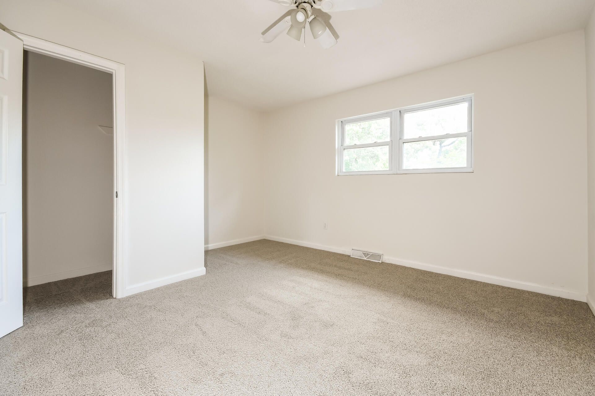 1810 Mepkin Road Photo 16