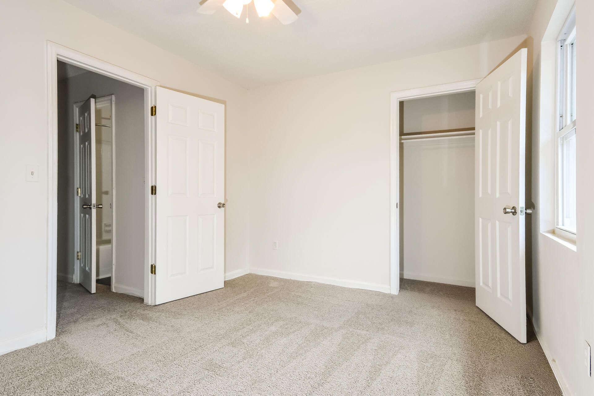 1810 Mepkin Road Photo 4