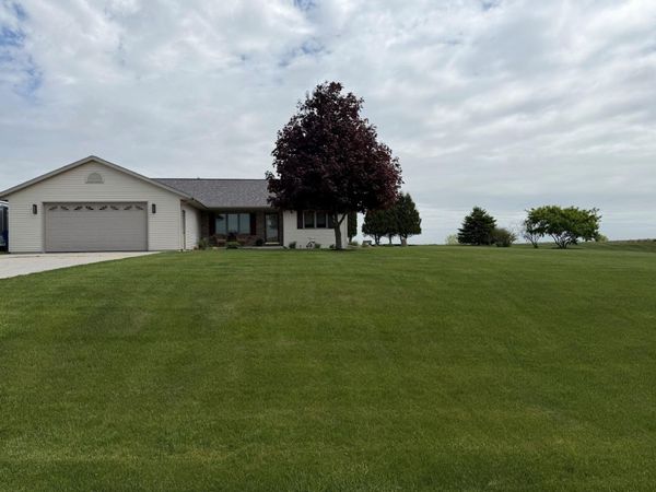 N3061 Dykstra Rd, Lima, WI 53093