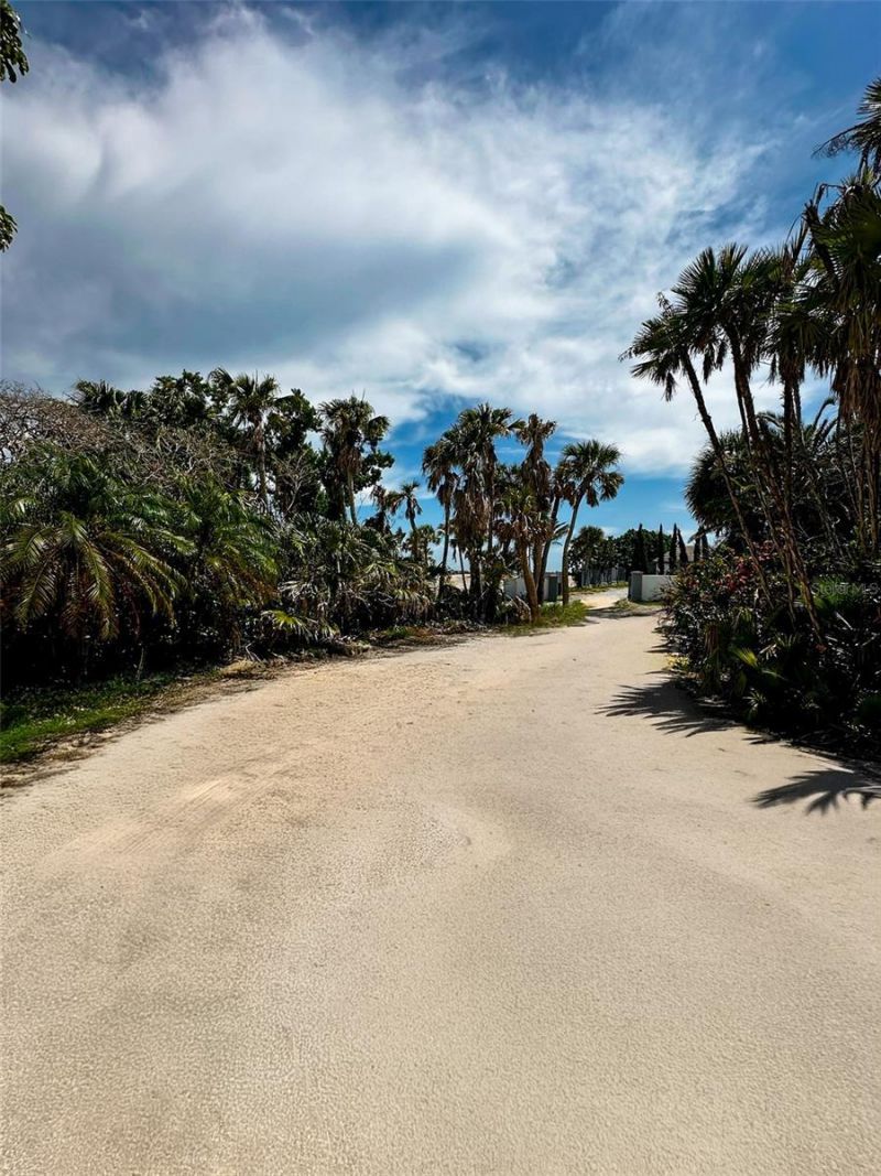 7825 Sanderling Road, Sarasota, FL 34242 Photo