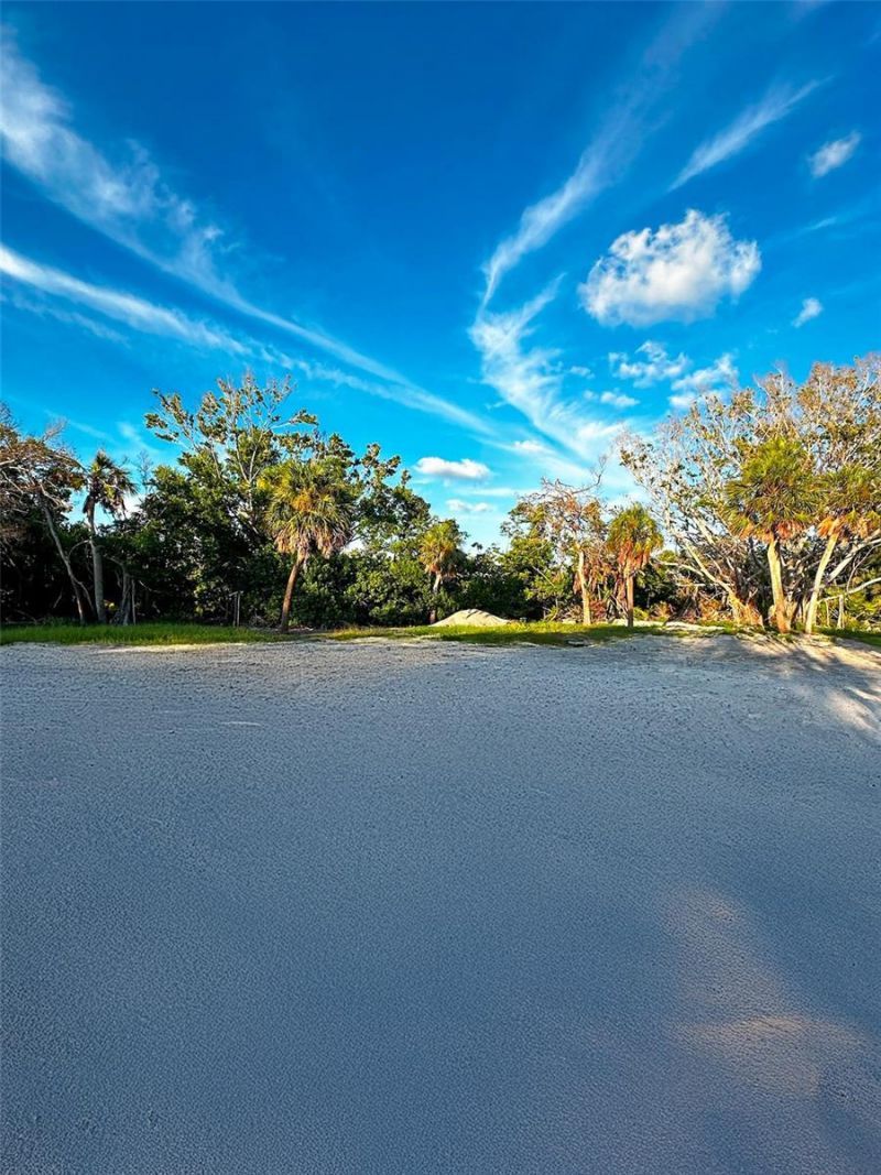 7825 Sanderling Road, Sarasota, FL 34242 Photo
