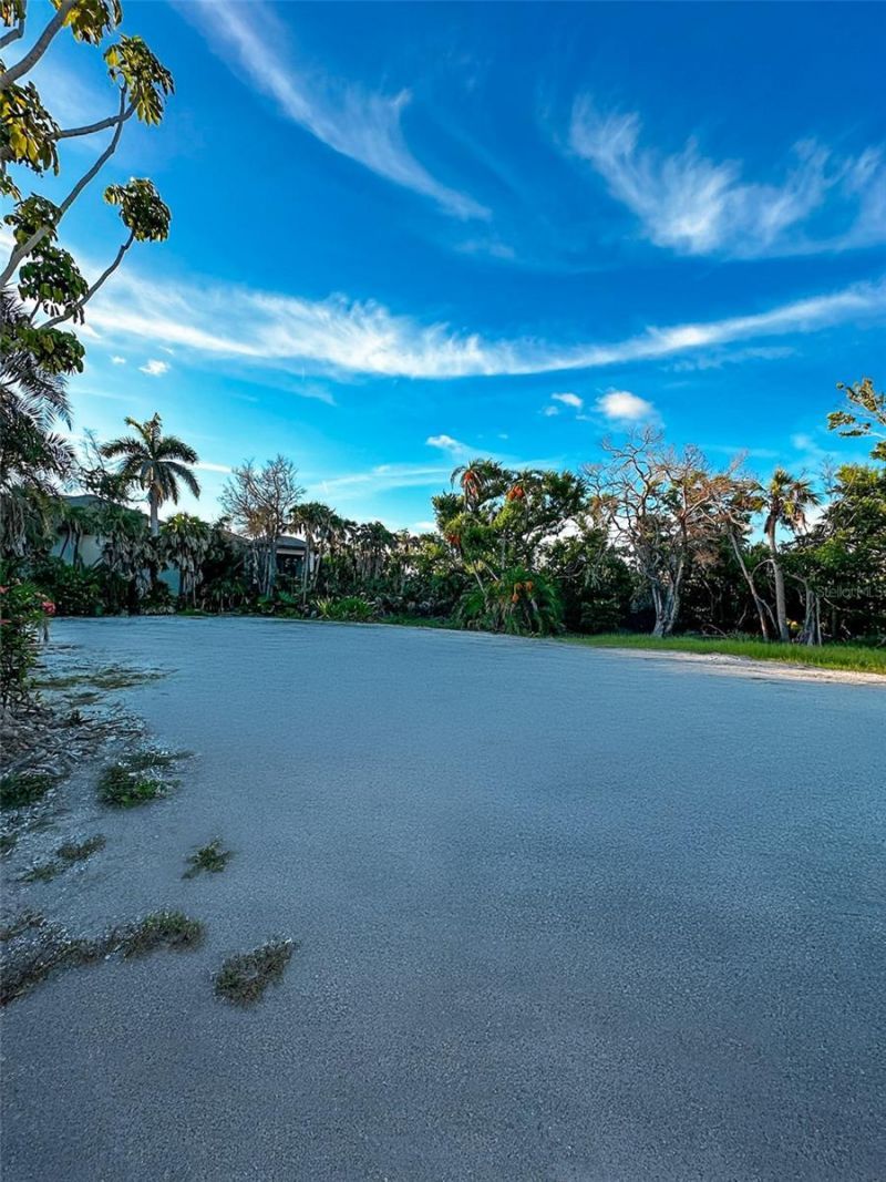 7825 Sanderling Road, Sarasota, FL 34242 Photo
