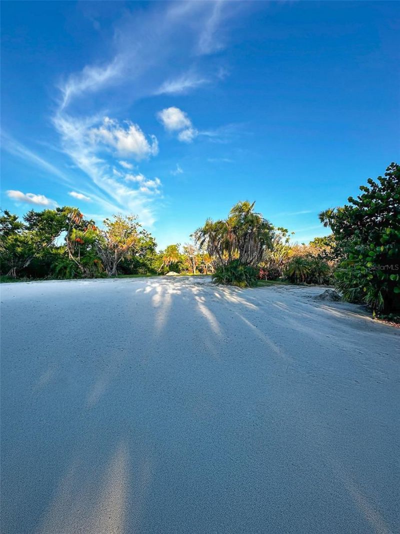 7825 Sanderling Road, Sarasota, FL 34242 Photo