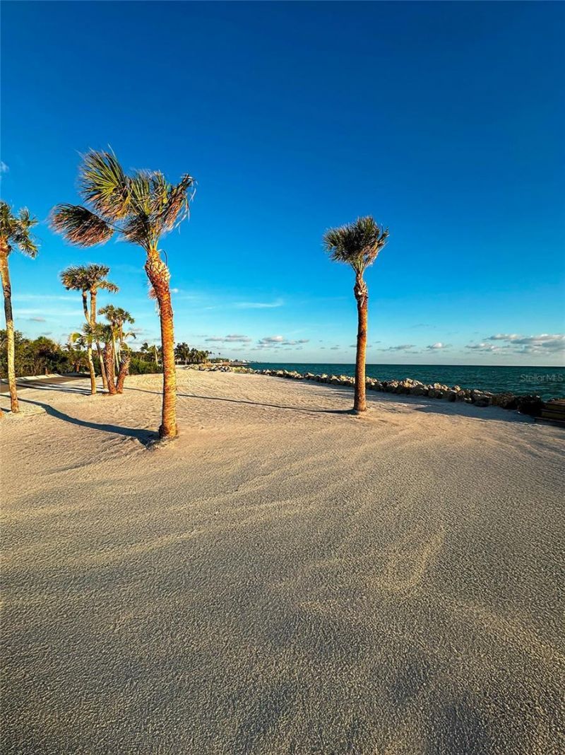 7825 Sanderling Road, Sarasota, FL 34242 Photo