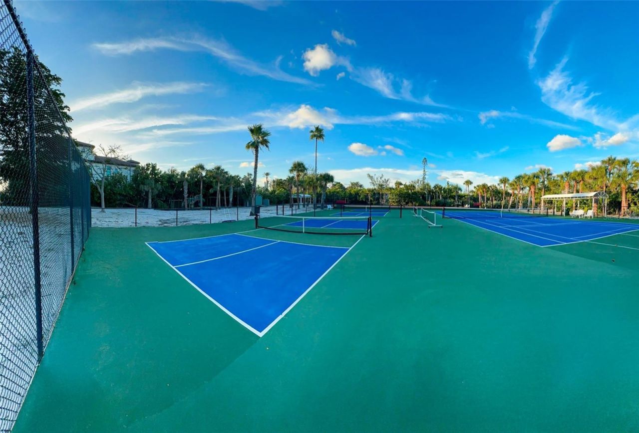 7825 Sanderling Road, Sarasota, FL 34242 Photo