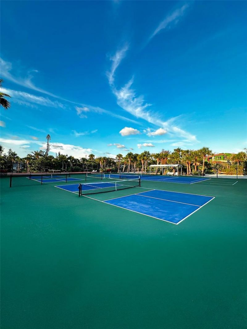 7825 Sanderling Road, Sarasota, FL 34242 Photo