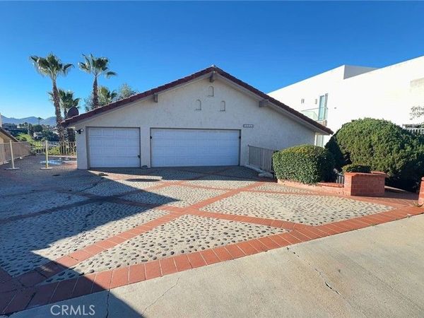 22244 San Joaquin Drive W, Canyon Lake, CA 92587