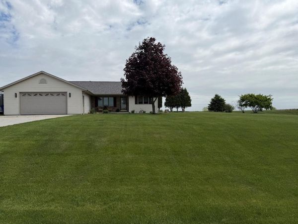 N3061 Dykstra ROAD, Waldo, WI 53093