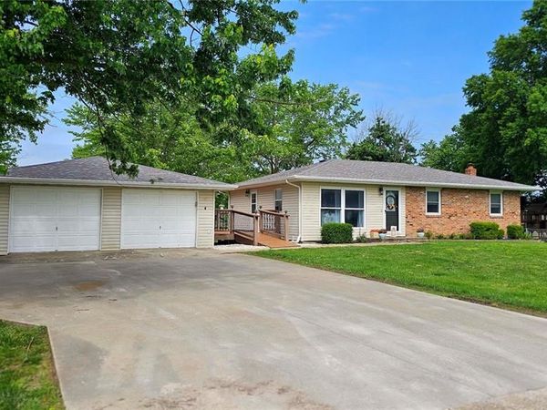7151 County Road 307, Fulton, MO 65251