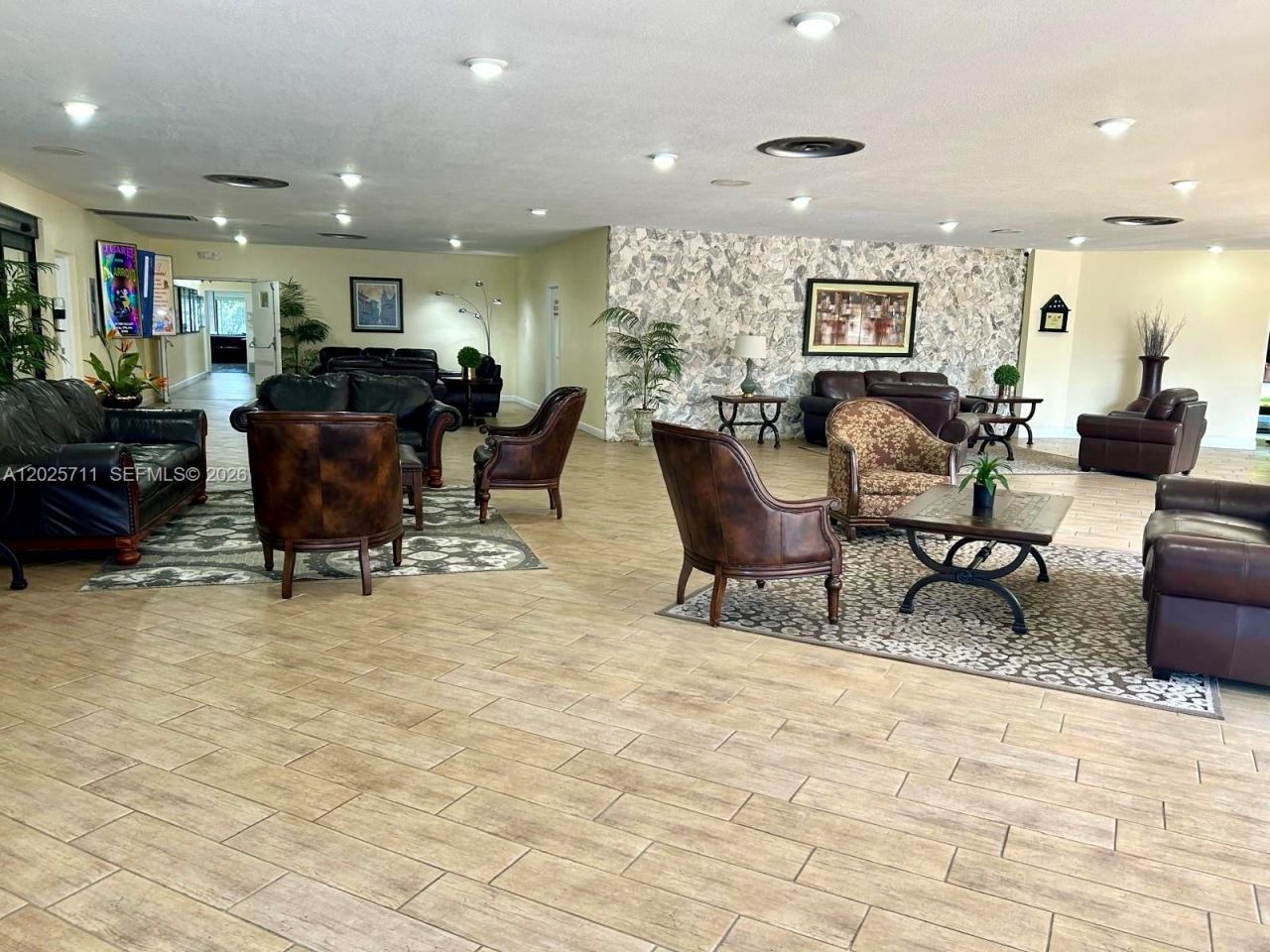 9081 Sunrise Lakes Blvd, Unit 113, Sunrise, FL 33322 Photo