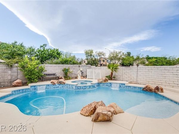 9028 Medicine Wheel Avenue , Las Vegas, NV 89143