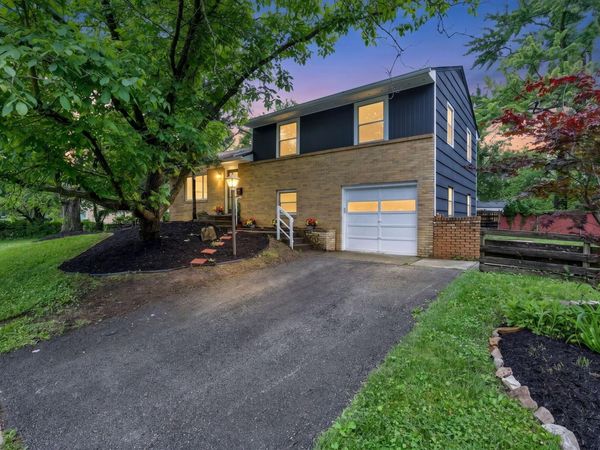 4636 Dundee Avenue, Columbus, OH 43227