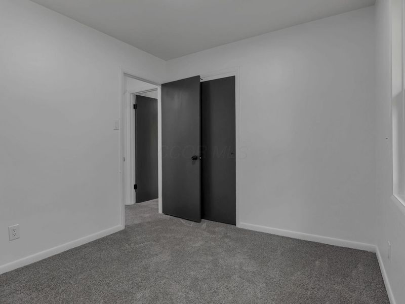 4636 Dundee Avenue, Columbus, OH 43227 Photo 22