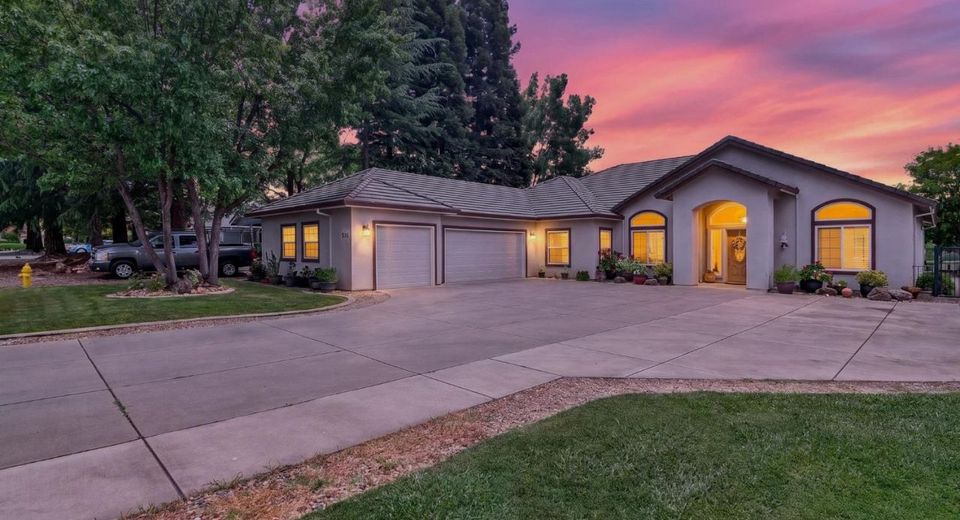 910 Saint Andrews Dr, Valley Springs, CA 95252 Photo