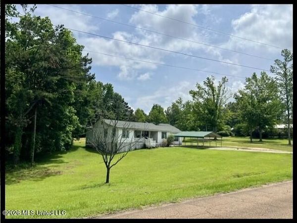 1810 County Road 170 , Oakland, MS 38948