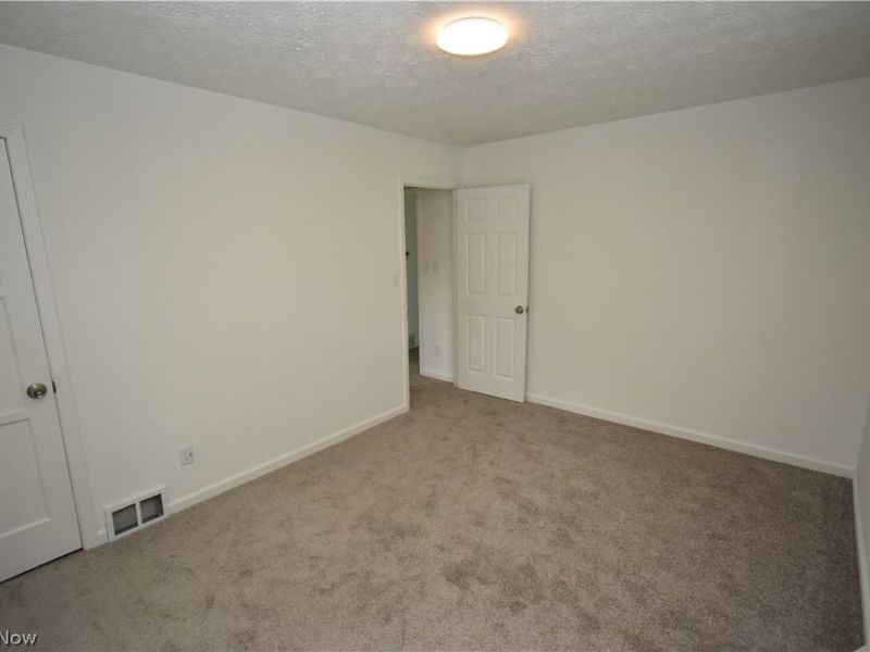 14508 Lakota Avenue, Cleveland, OH 44111 Photo 27