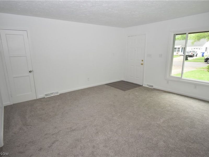 14508 Lakota Avenue, Cleveland, OH 44111 Photo 4