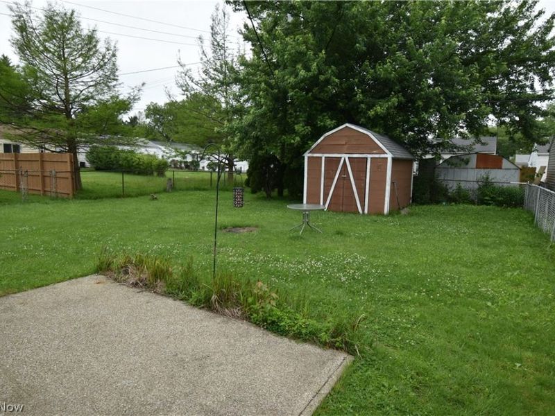 14508 Lakota Avenue, Cleveland, OH 44111 Photo 41
