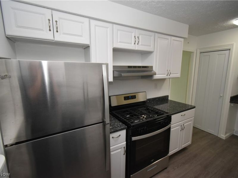 14508 Lakota Avenue, Cleveland, OH 44111 Photo 9