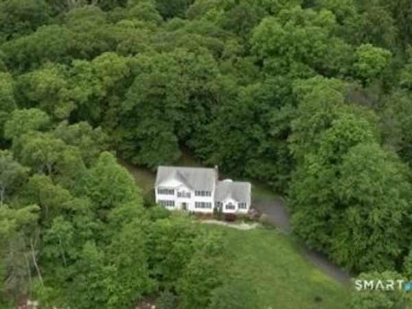 15 Sarah, Oxford, CT 06478