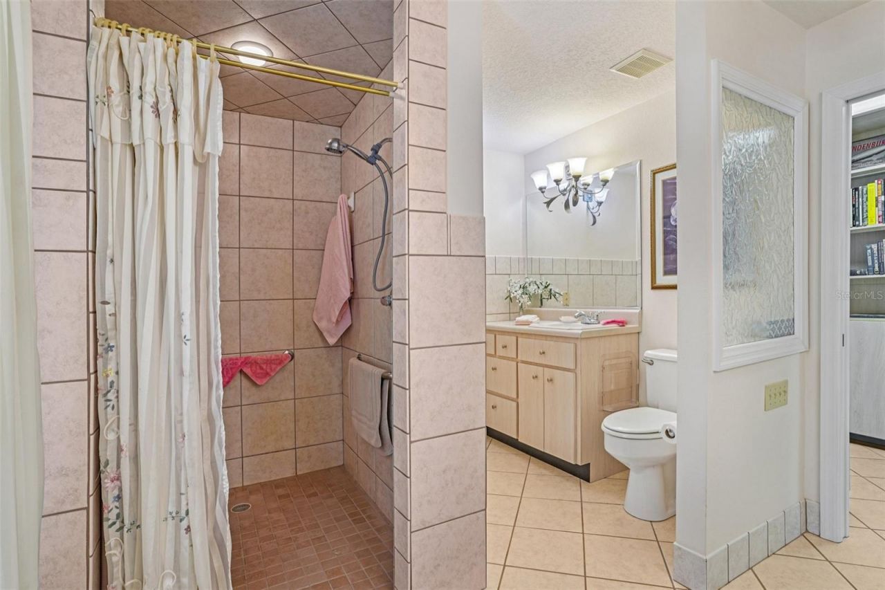 4546 Griffin View Drive, Lady Lake, FL 32159 Photo