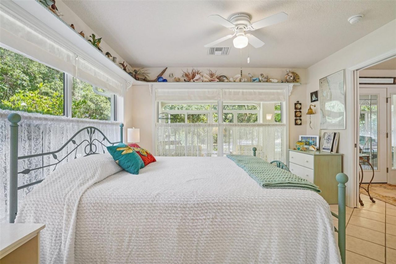 4546 Griffin View Drive, Lady Lake, FL 32159 Photo