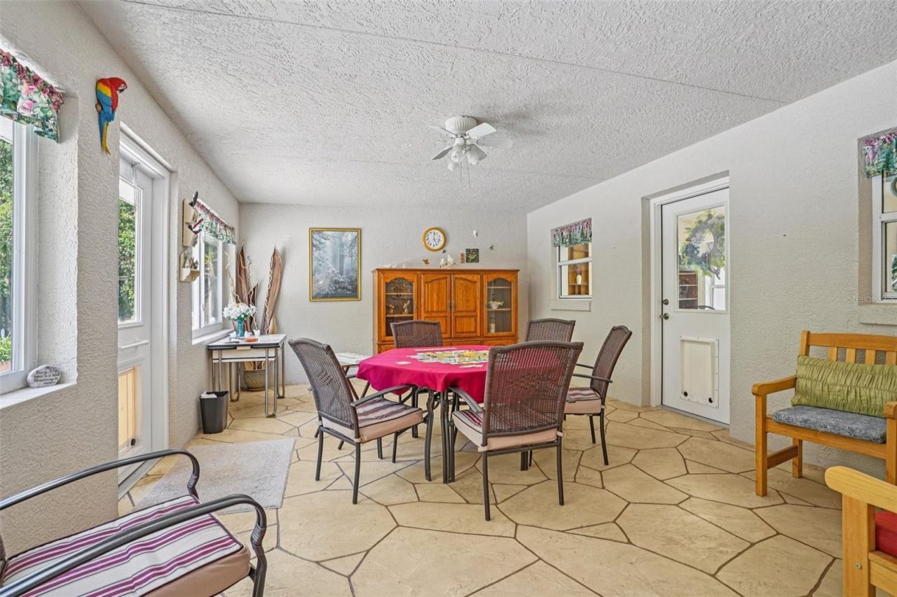 4546 Griffin View Drive, Lady Lake, FL 32159 Photo