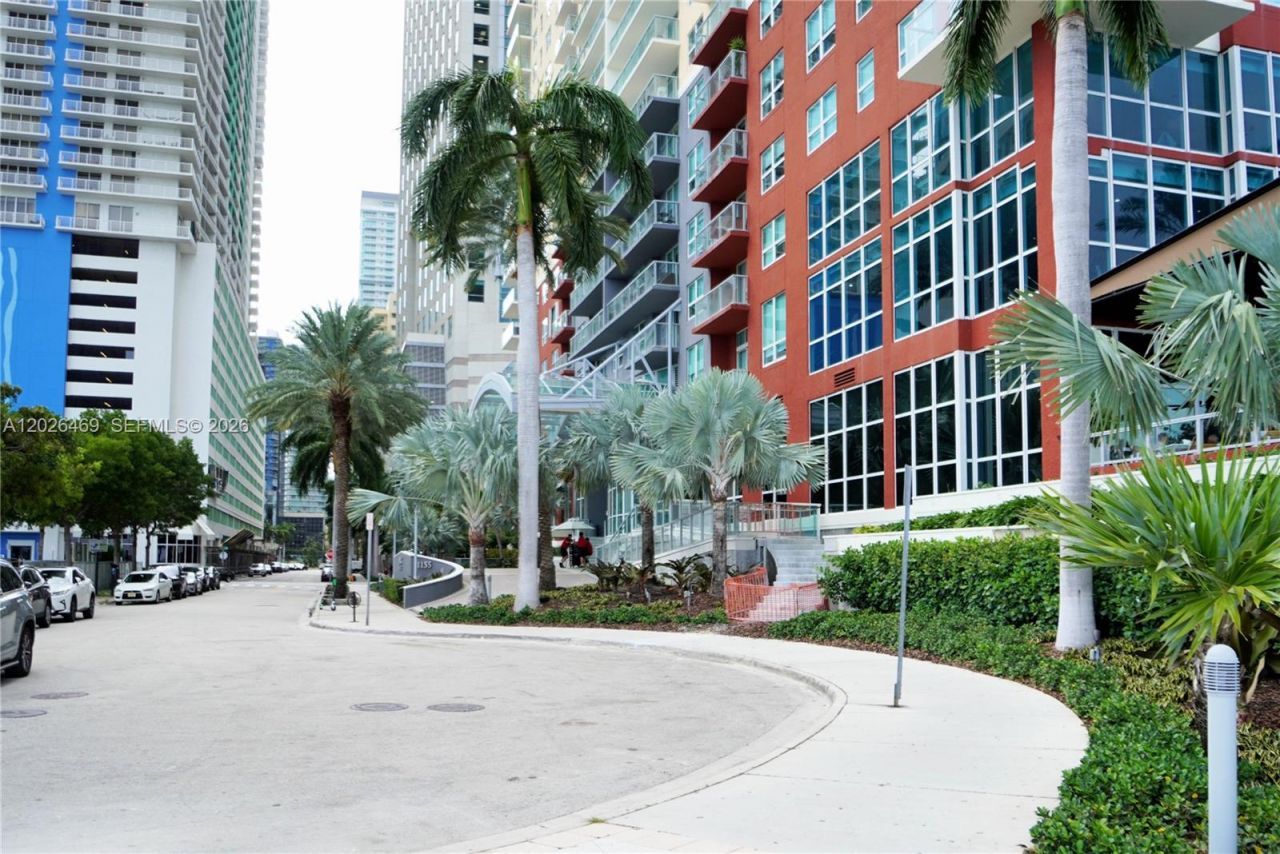 1155 Brickell Bay Dr, Unit 3301, Miami, FL 33131 Photo