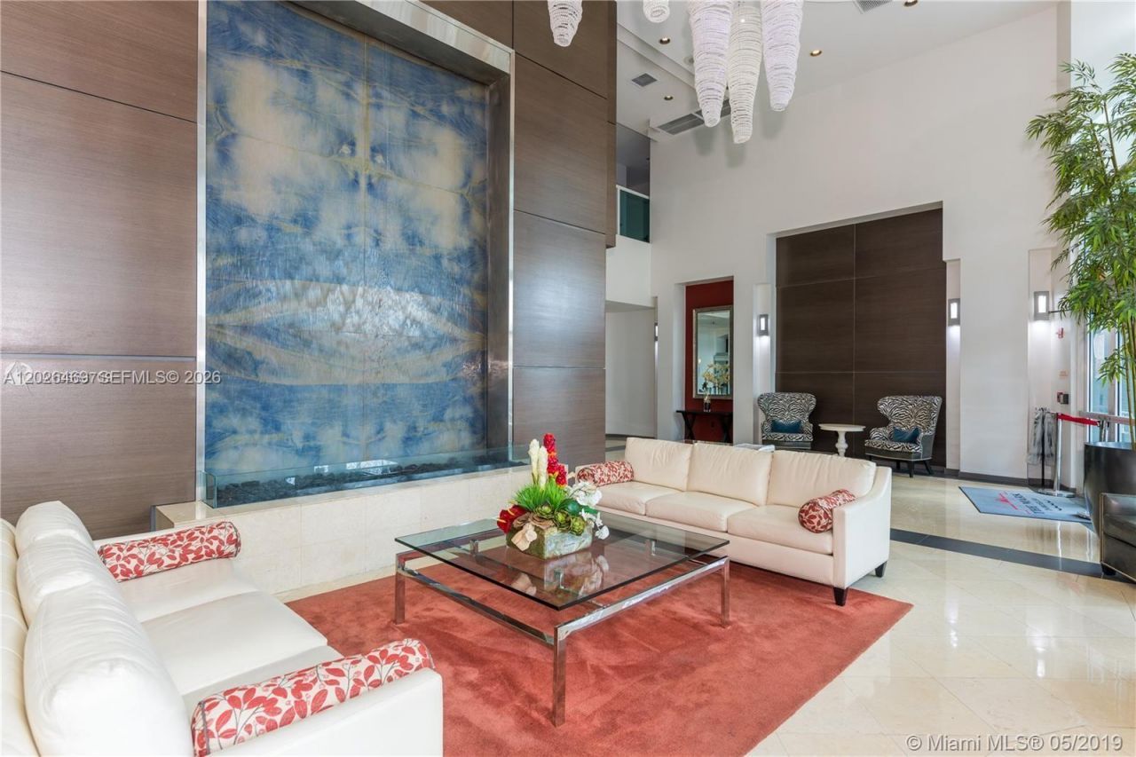 1155 Brickell Bay Dr, Unit 3301, Miami, FL 33131 Photo