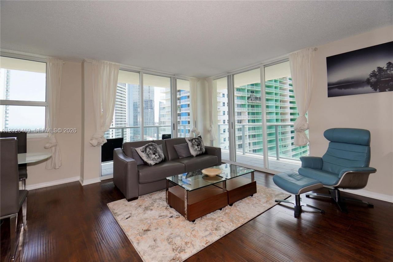 1155 Brickell Bay Dr, Unit 3301, Miami, FL 33131 Photo