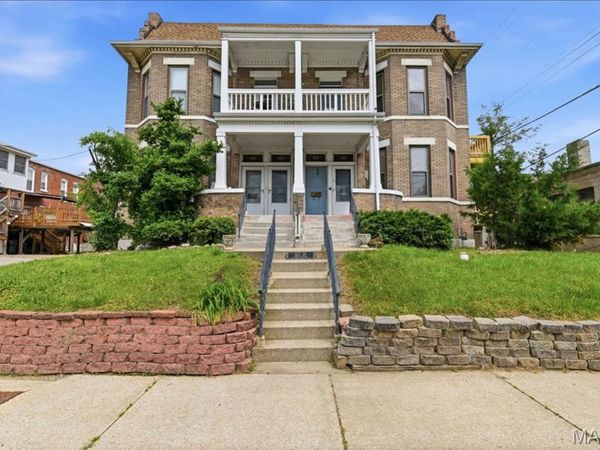 422 Lake Avenue, Unit 5, St Louis, MO 63108