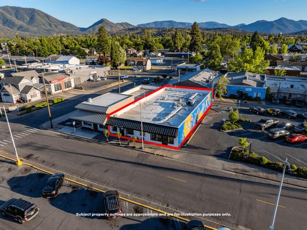 239 SE G Street, Grants Pass, OR 97526