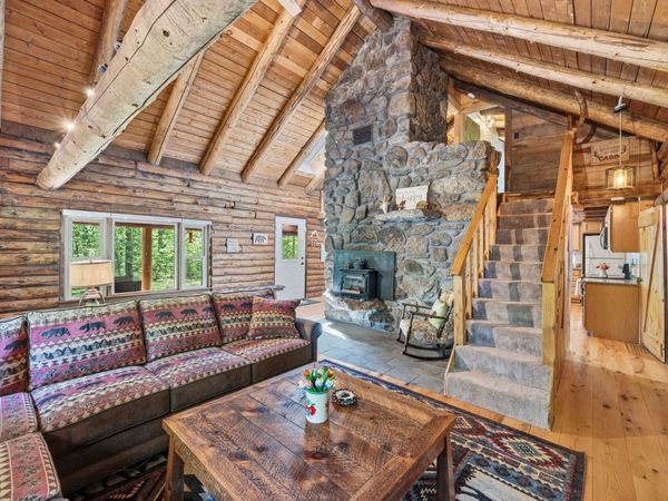 549 Barnard Hill Road, Weare, NH 03281