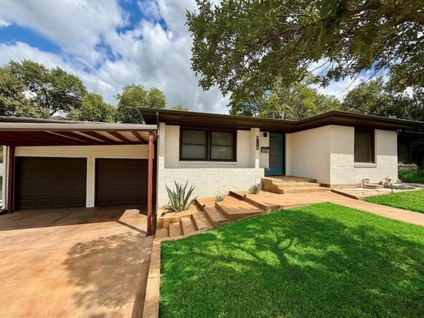6116 Sharon Road , Fort Worth, TX 76116